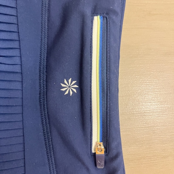 Athleta Girl Skort, Tennis Skirt, Pleated Back, Navy, Girls 14/XL or Women's S/M - Picture 3 of 8